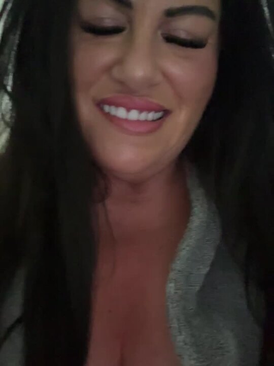 HomeWreckingQueenB cam recording